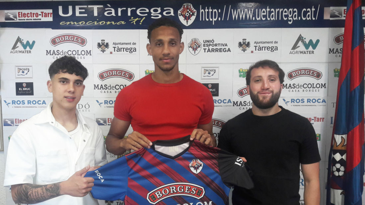 Sebas, Vinicius i Pau, jugadors de la UE Tàrrega. - F.G.