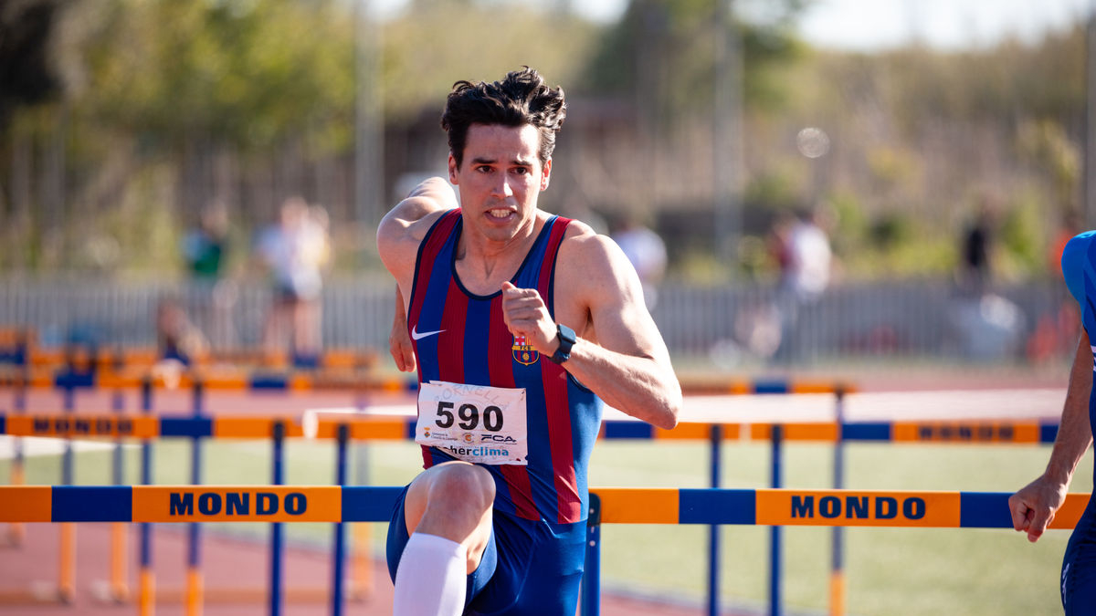 Arnau Erta, durant una prova dels 110 metres tanques. - DANIEL MEUMANN