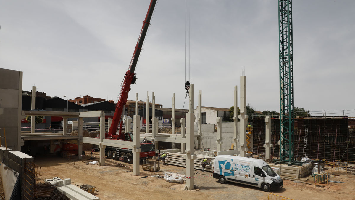 Avancen les obres del nou supermercat Lidl d'Alcalde Porqueres - AMADO FORROLLA