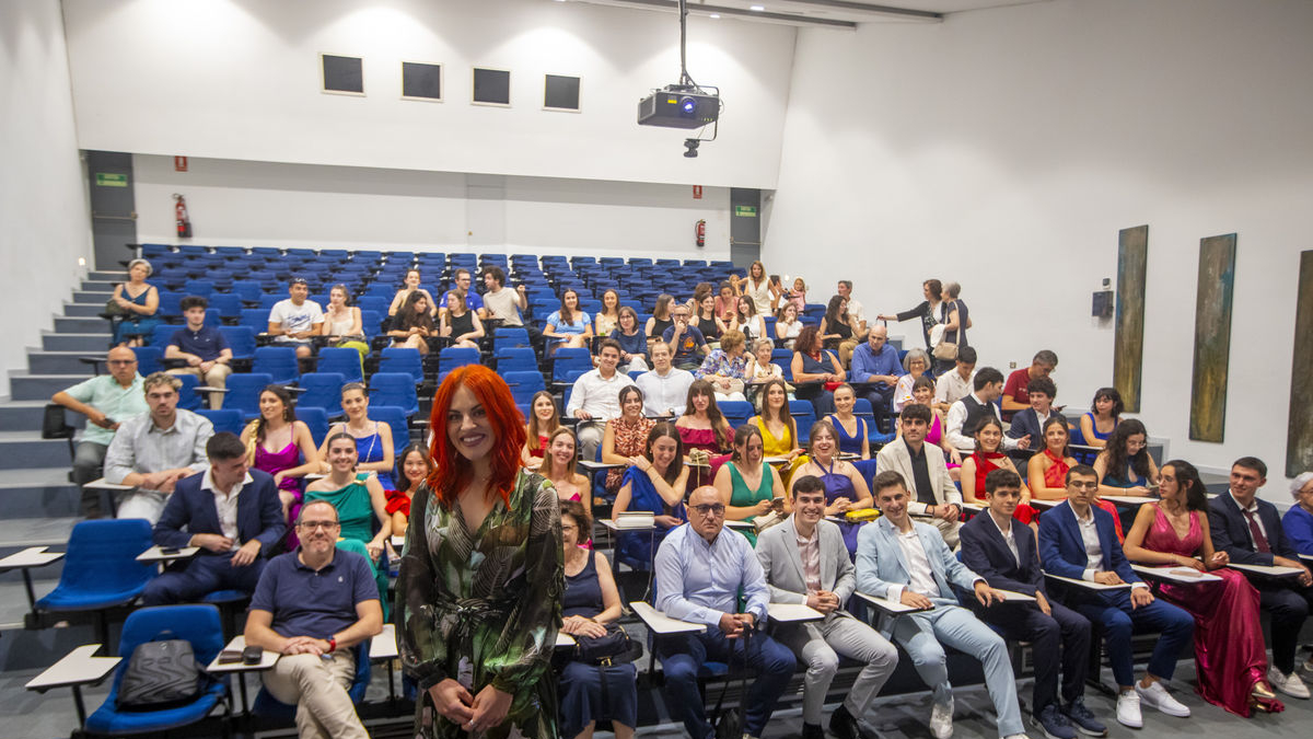 Conferència ■ Abans de l’entrega d’orles a Agrònoms, la científica va oferir una conferència sobre com l’exploració espacial humana i la investigació en microgravetat promouen avenços científics i tecnològics per al benefici de la hu ... - GERARD HOYAS