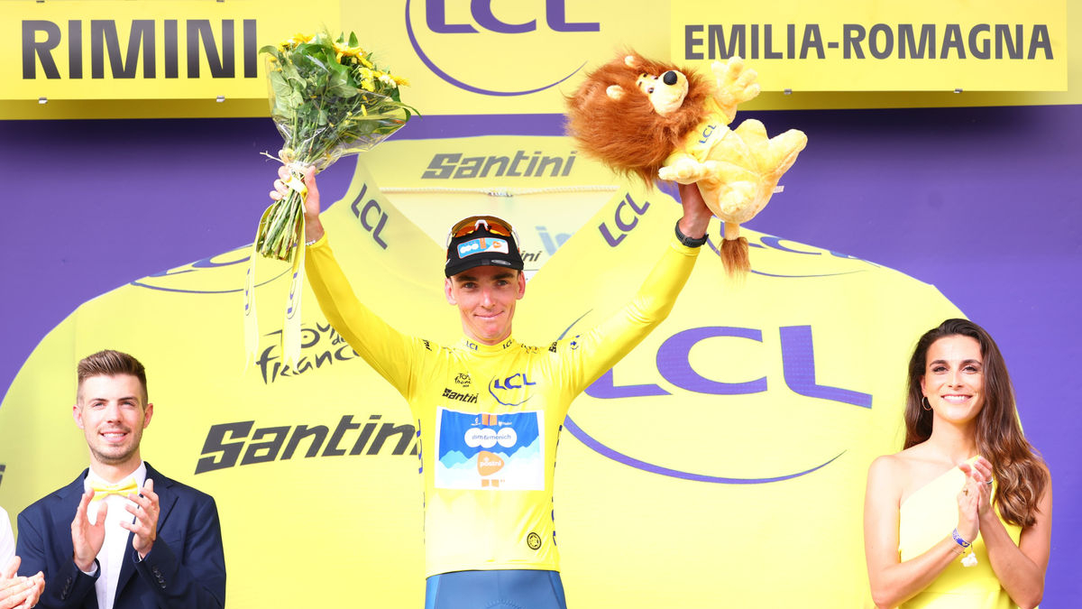 Romain Bardet se vistió de amarillo en la primera etapa. - GARNIER ETIENNE / L’EQUIPE / DPA