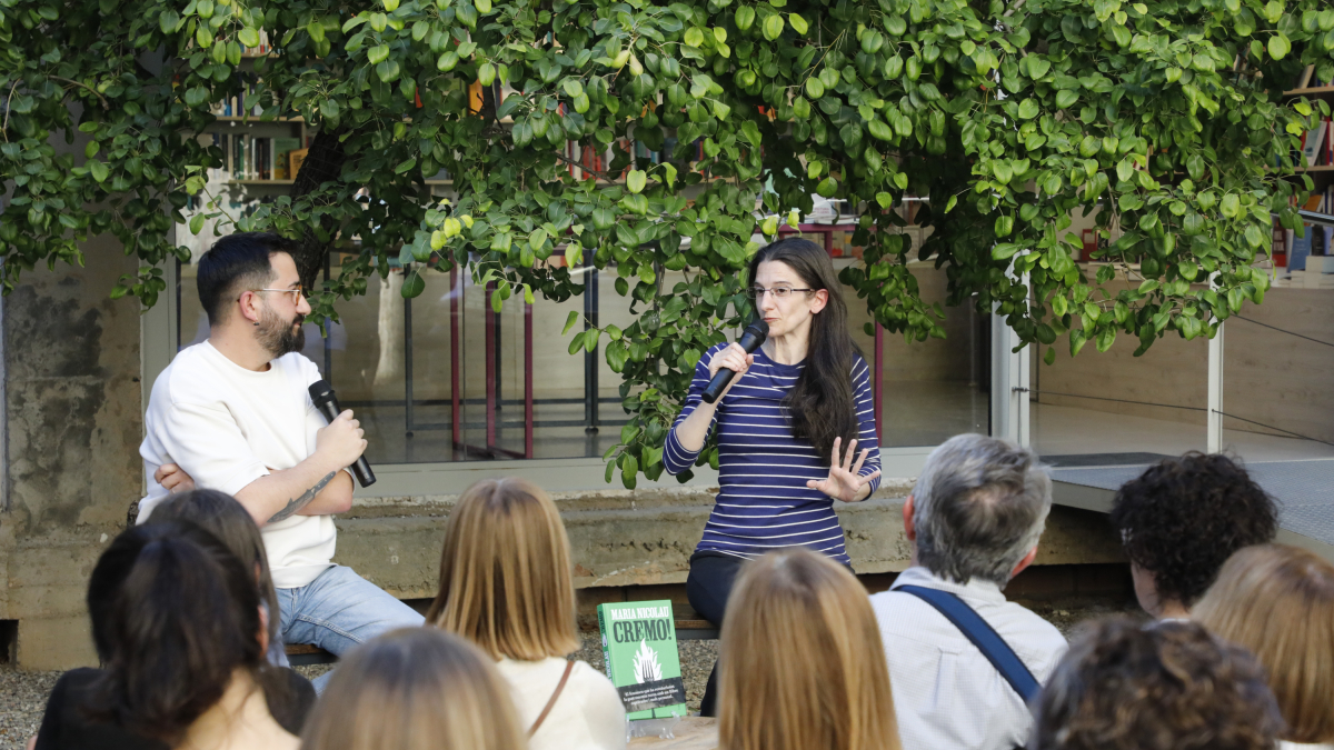 La cuinera Maria Nicolau, en la presentació de ‘Cremo!’, a la Fatal de Lleida. Amado Forrolla.