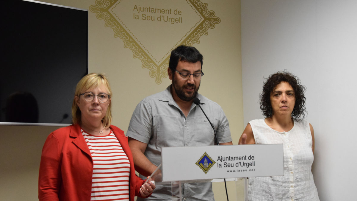 El grupo de ERC ofreció ayer una rueda de prensa. - C.SANS