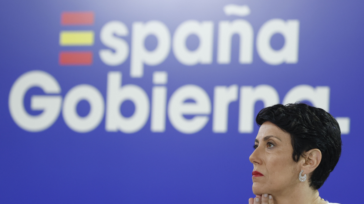 La ministra d’Inclusió, Seguretat Social i Migracions, Elma Saiz, durant la roda de premsa posterior al Consell de Ministres.