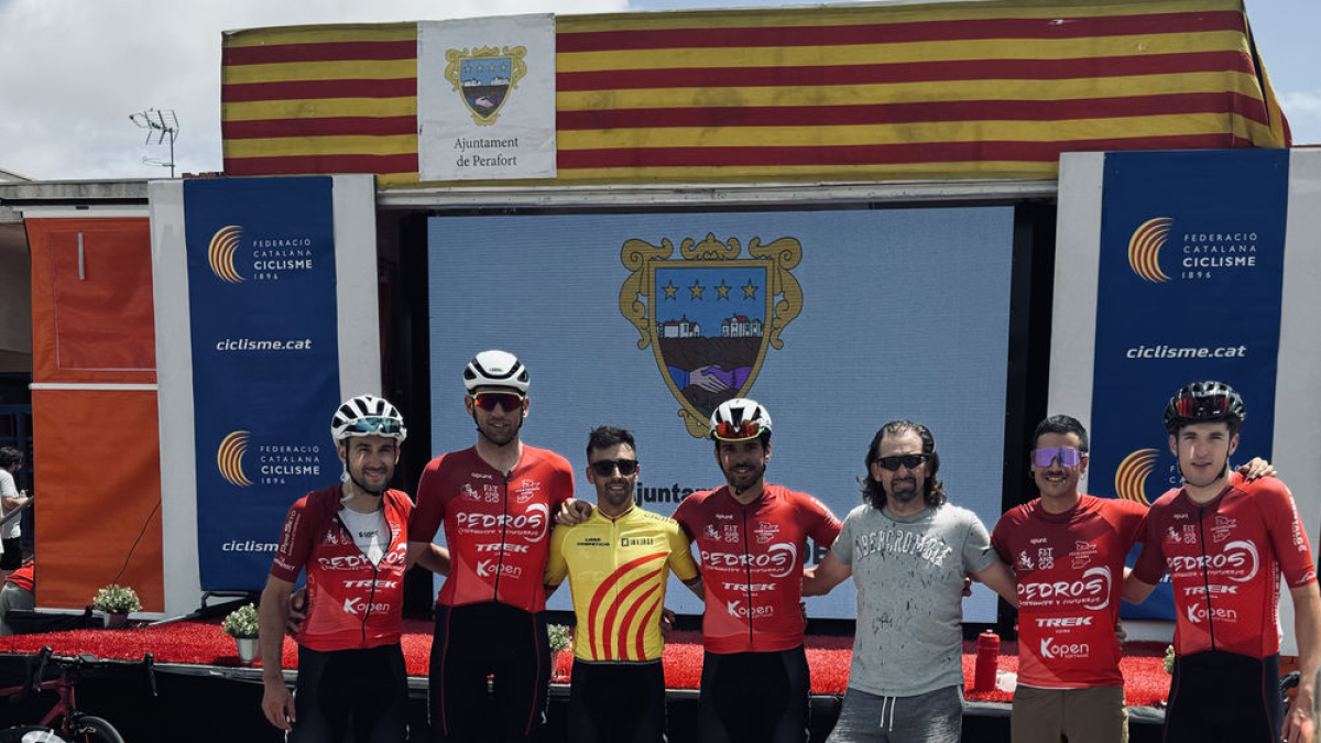 Corredors del Club Ciclista Lleida-Desballestaments Pedrós.