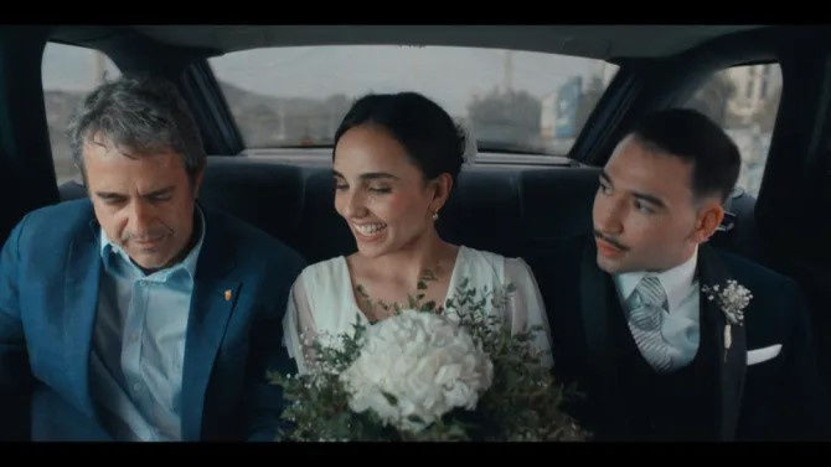 La nova sèrie ‘Asfalt’ en la qual tot pot passar en un cotxe. - 3 CAT