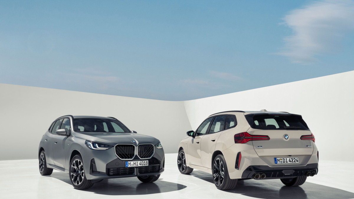 La gamma de propulsors inclou un sistema híbrid endollable d’última generació.