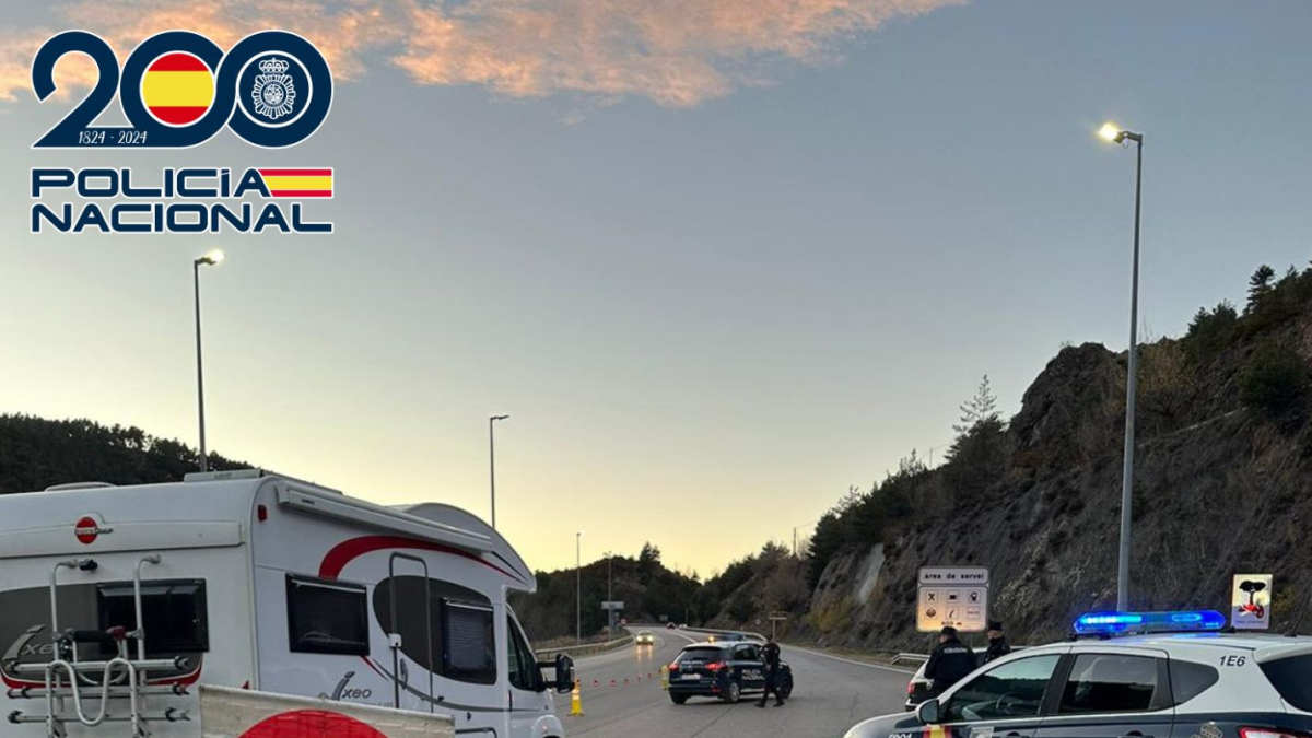 Un control de la Policia Nacional a la Cerdanya.