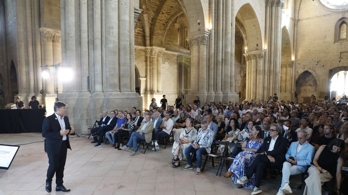 El president de Pimec, Antoni Cañete, va dirigir un acte al qual van assistir uns 300 empresaris lleidatans. - AMADO FORROLLA