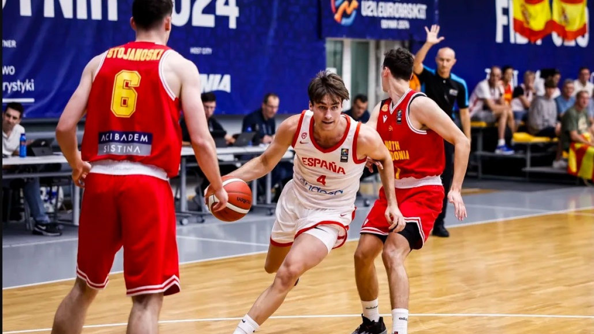 Rafa Villar, durante el partido de ayer ante Macedonia en el que salió de titular. - FIBA