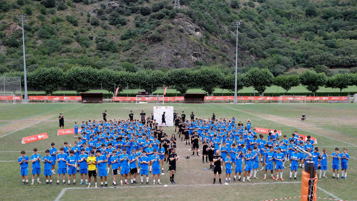 Foto de grupo del último turno del Pep Summer Camp. - PEP SUMMER CAMP