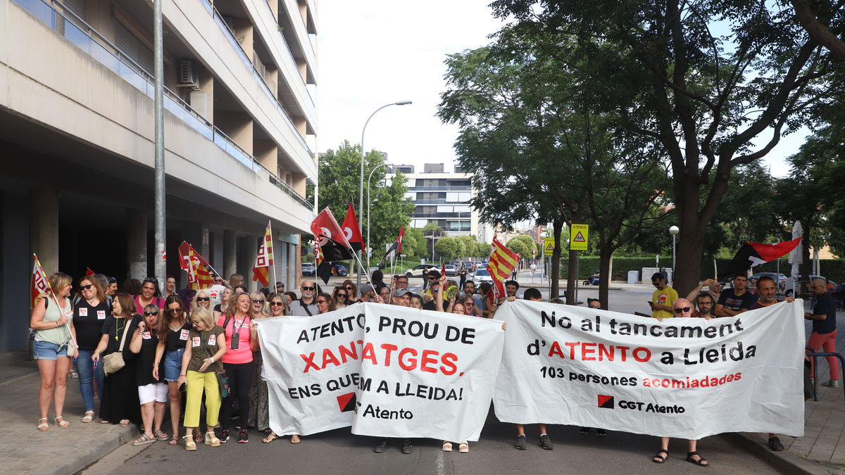 La plantilla d’Atento va dur a terme una protesta fa una setmana contra l’amenaça de l’empresa. - MAGDALENA ALTISENT