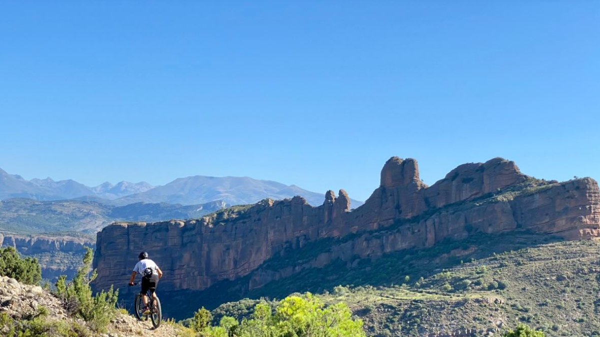 El itinerario Canarill acumula un desnivel negativo de unos 300 metros. @Trenkabikers