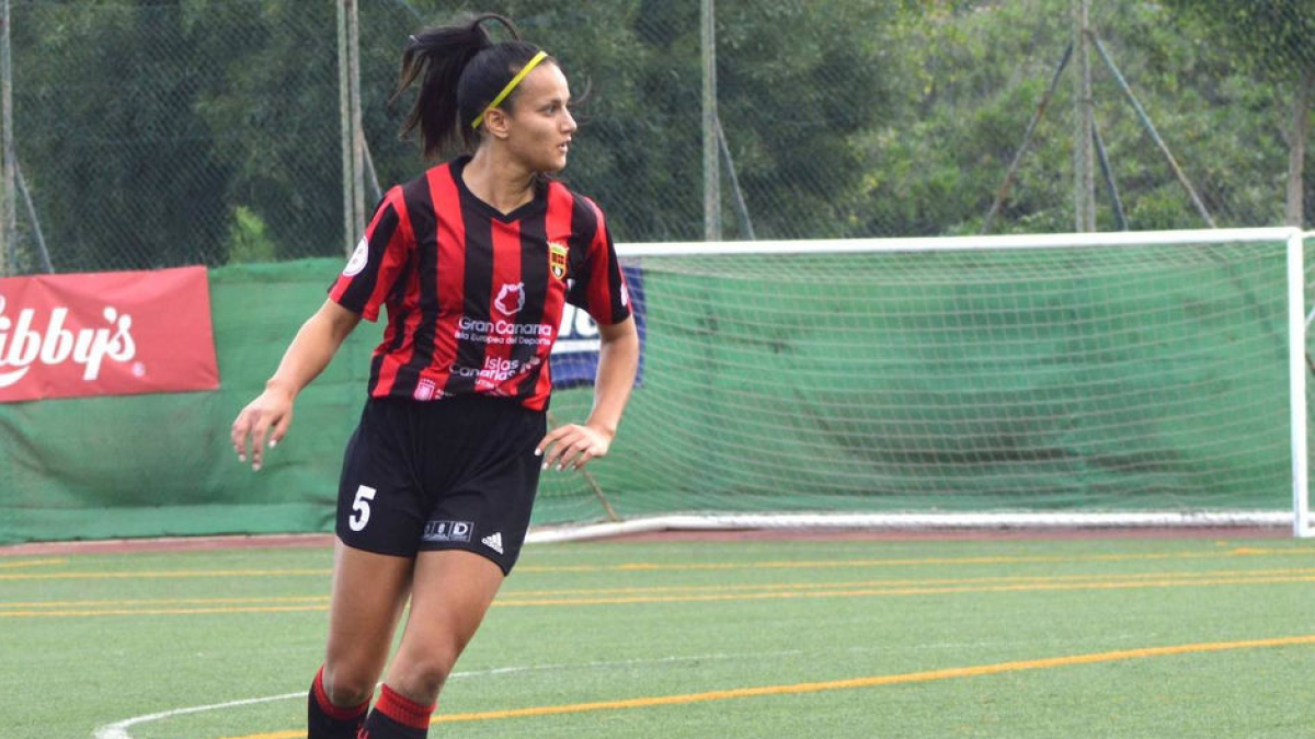 Maryame Atiq, durant un partit amb l’Unión Viera abans d’anar al Dux Logronyo.