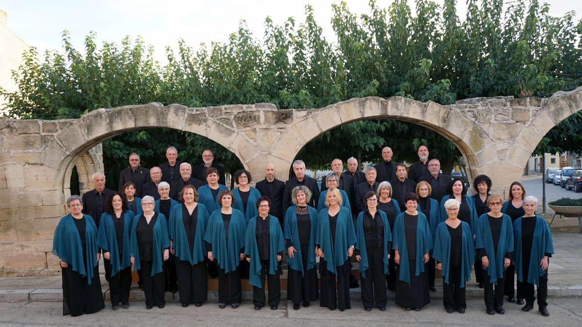 La Coral Joia de Maig d’Anglesola, amb una quarantena de cantaires, participarà a l’Aplec. - ENRIC VALLS