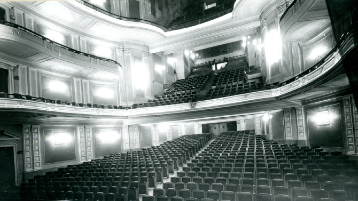 El Teatre Principal, als anys cinquanta, poc després de ser inaugurat.