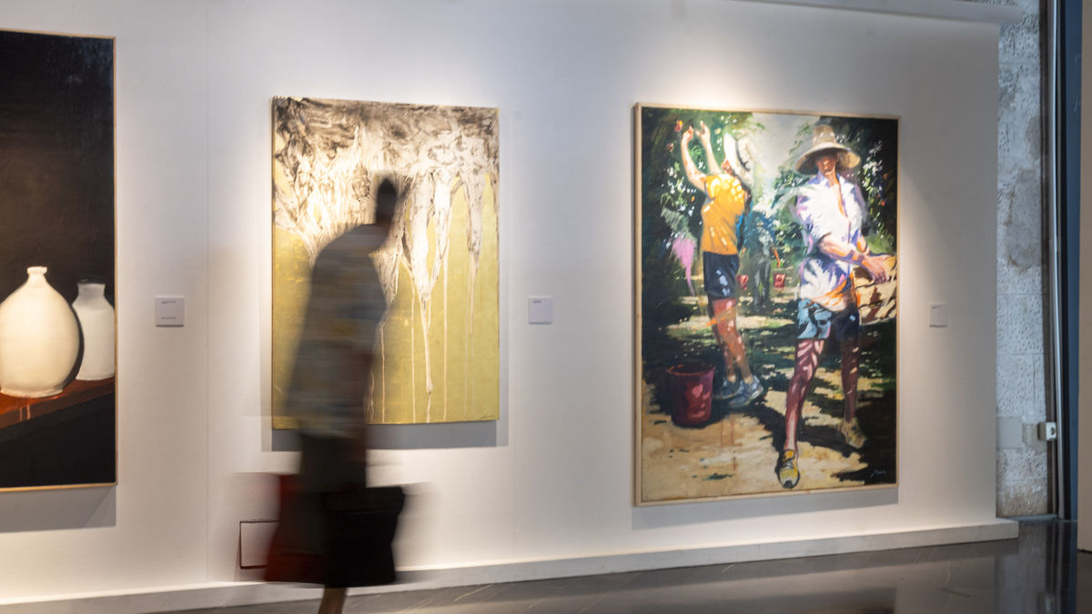 Exposició amb les pintures premiades i seleccionades en aquest certamen de la Fundació Perelló. - IEI