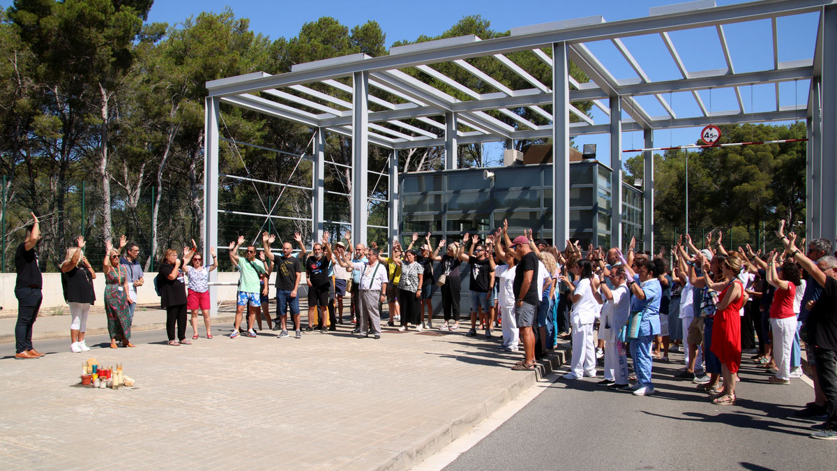 Concentración en Mas d'Enric por la agresión a la funcionaria leridana - ACN