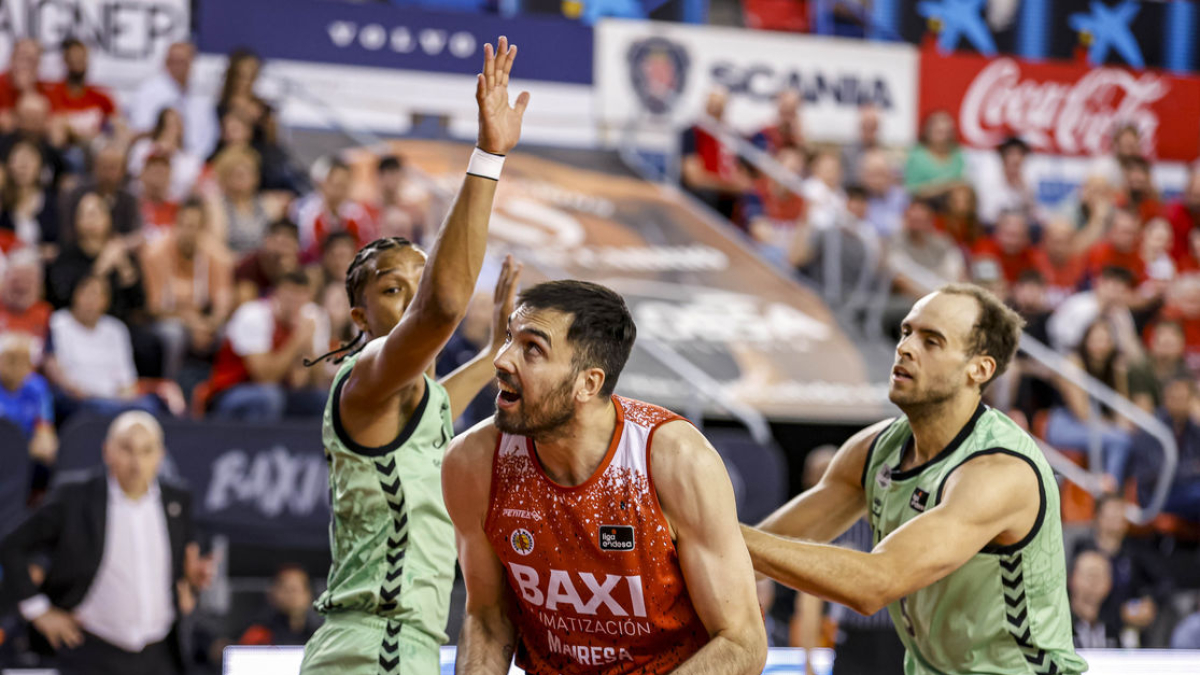Pierre Oriola, esta temporada en un partido con el Manresa. - ACB PHOTO / J. ALBERCH