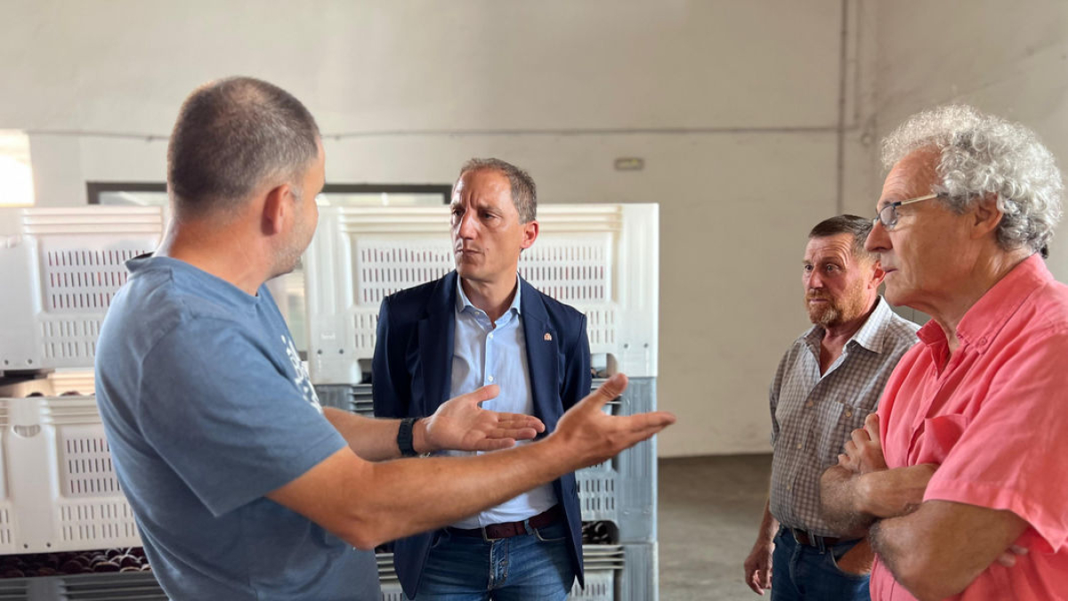 José Crespín visitó ayer la cooperativa de Albesa. - SUBDELEGACIÓIN DEL GOBIERNO