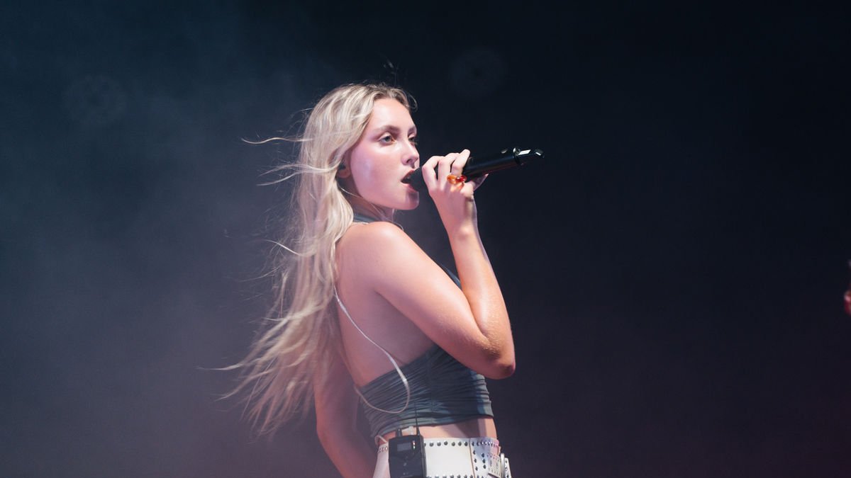 La mallorquina Maria Hein, durante su actuación del lunes. - @RUTSSOLE_ /  DANSÀNEU