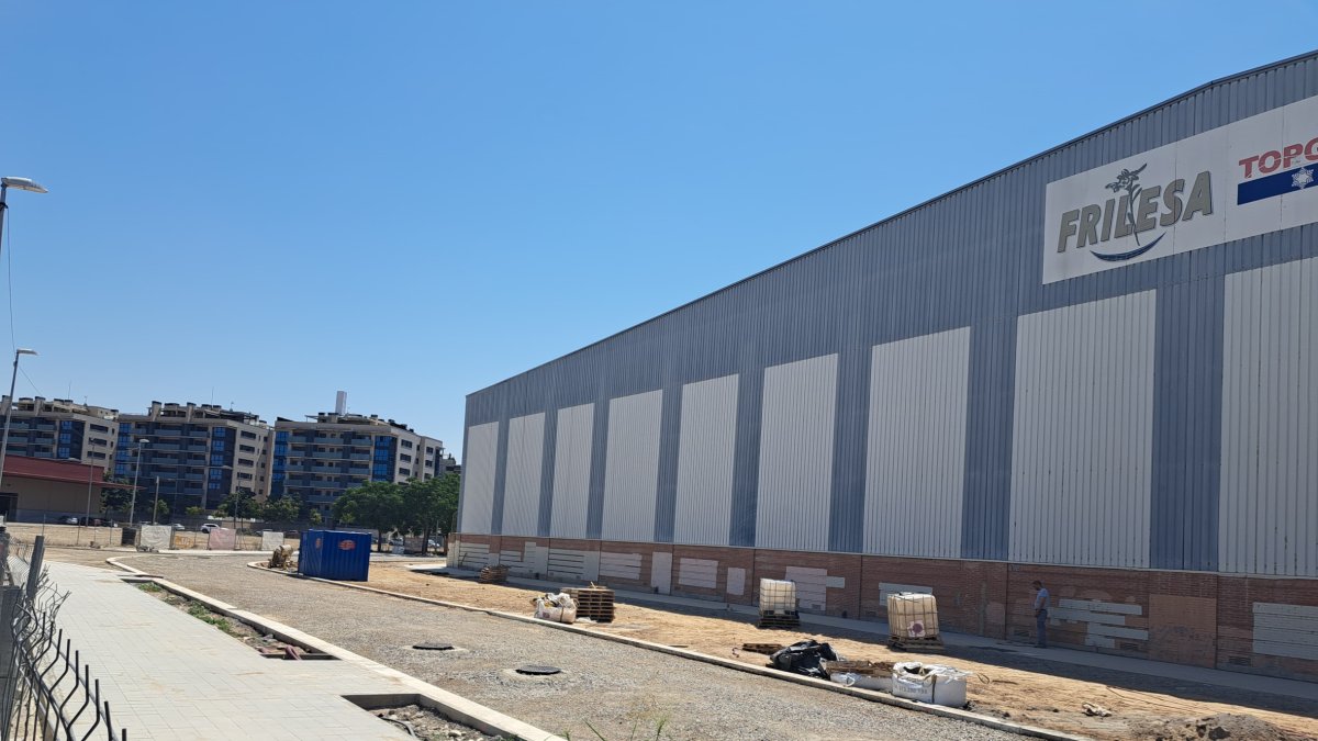 El nou carrer Gandesa pren forma