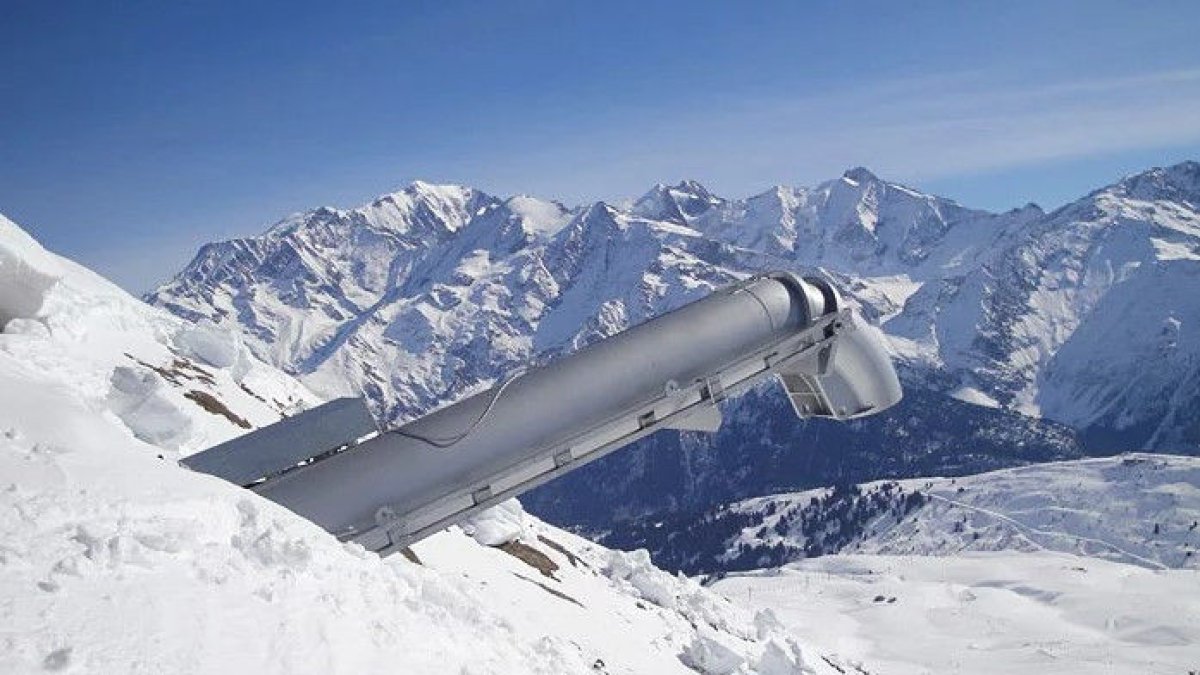 Imatge d’arxiu d’un dispositiu per provocar allaus a distància. - DEPARTAMENT DE TERRITORI