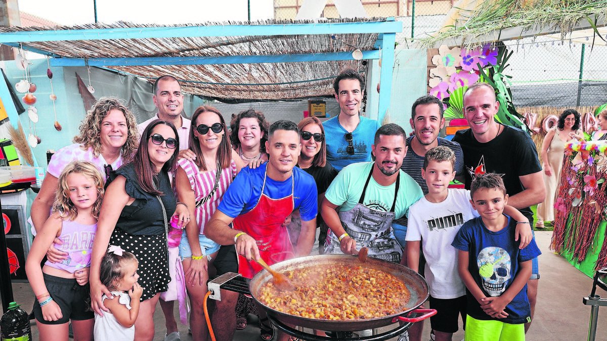 Con un toque gastronómico - JOAN GÓMEZ