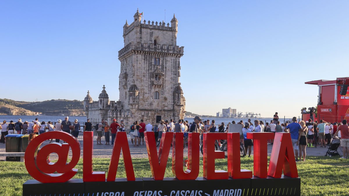 La Torre de Belém, a Lisboa, acull avui la sortida de la Vuelta. - EFE