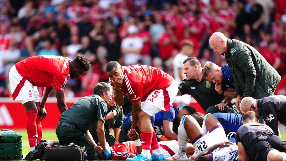 Danilo és atès pels serveis mèdics del seu equip. - EUROPA PRESS