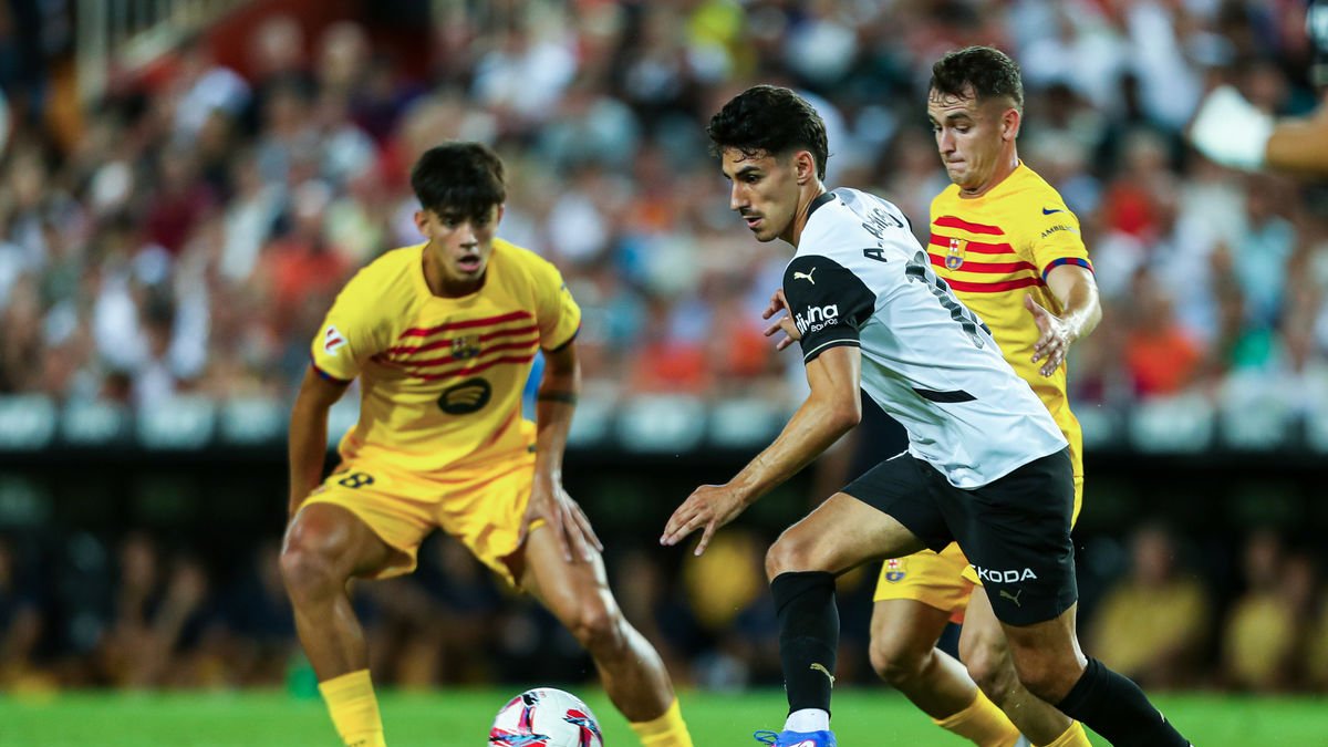 El joven canterano Casadó debutó con un gran partido. - EUROPA PRESS