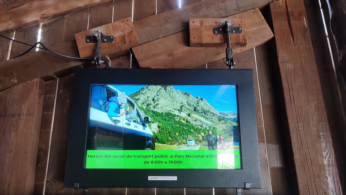 Una pantalla está en la caseta del Planell y otra en una plaza de Boí. - AYUNTAMIENTO DE LA VALL DE BOÍ