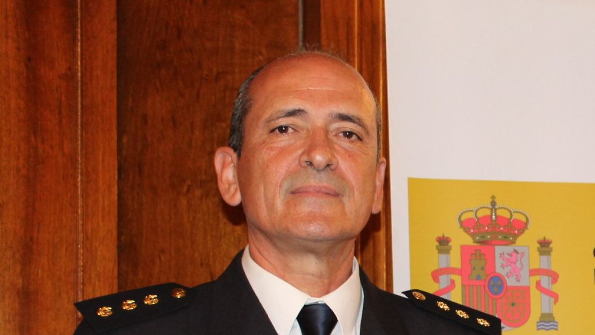 Juan Fortuny, durante su toma de posesión como comisario jefe de la Policía Nacional en Lleida.