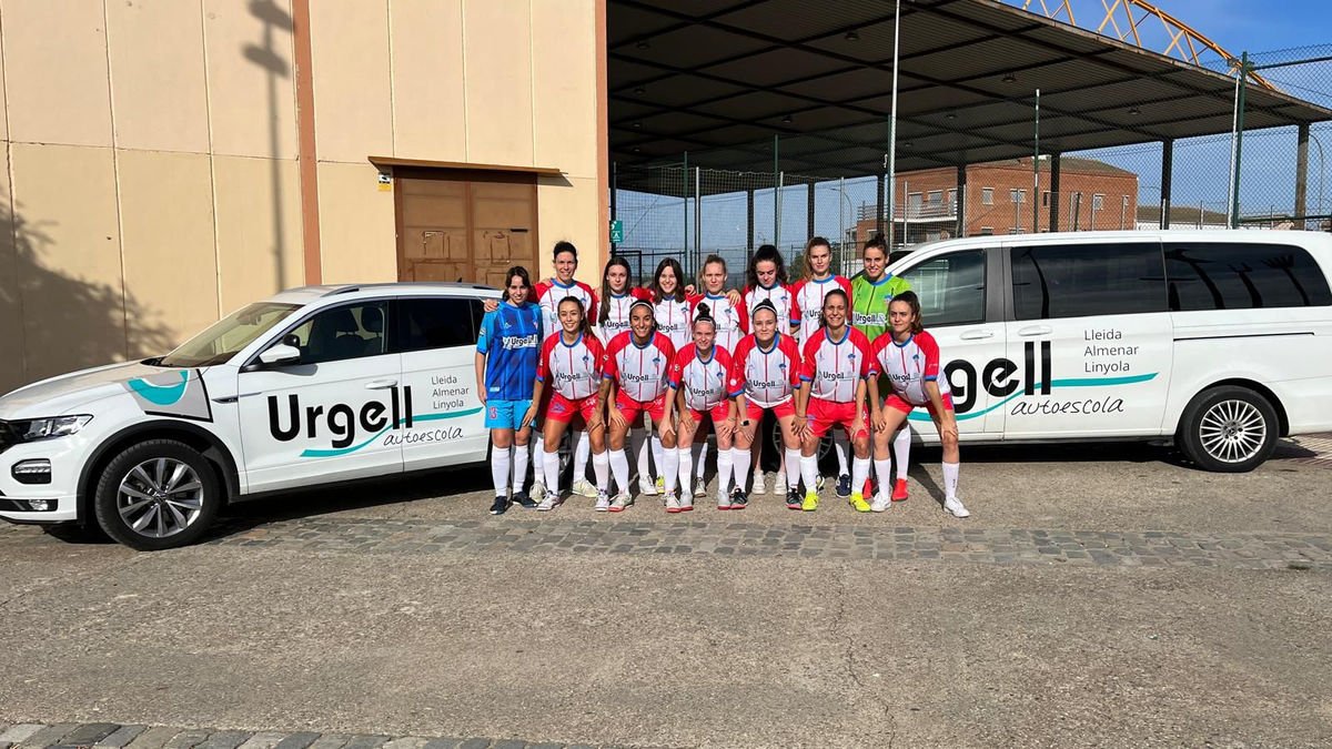 Plantilla del CFS Autoescola Urgell Linyola que ha ascendido a Segunda División.