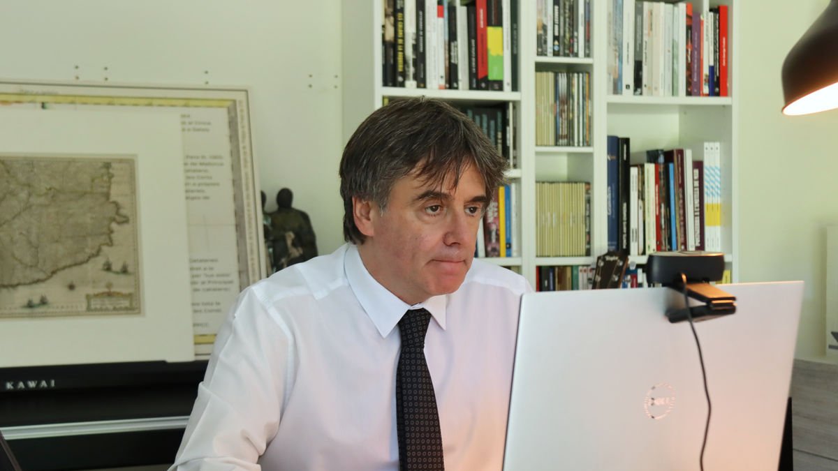 Carles Puigdemont, en su casa en Waterloo. - ACN