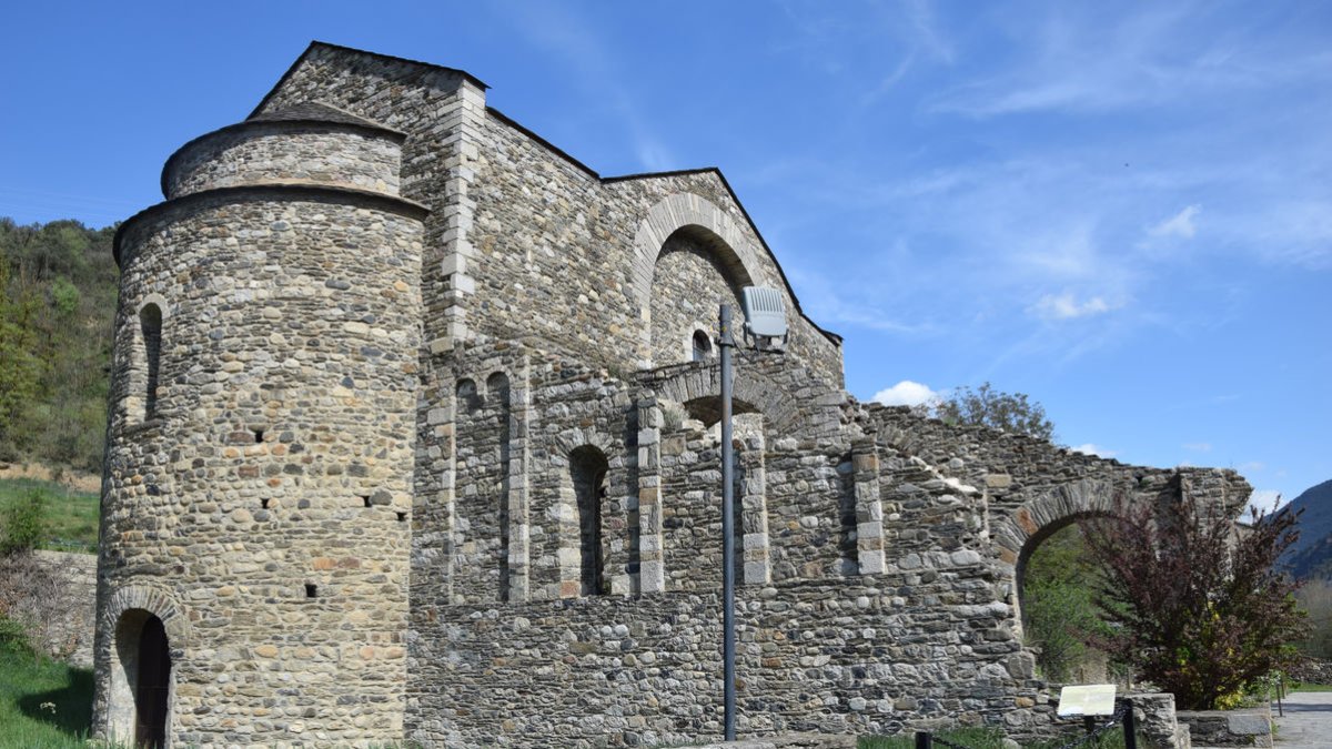 Sant Serni de Tavèrnoles està catalogat com a BCIN. - C. SANS