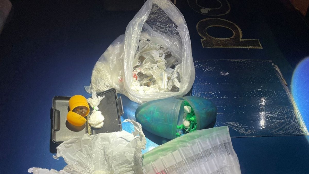 Droga intervinguda pels Mossos d'Esquadra en un vehicle durant un control a Alfarràs.: