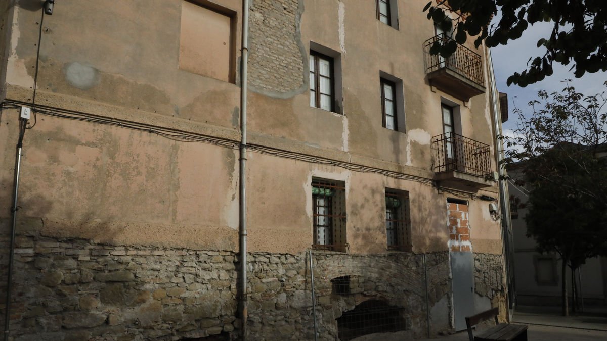 El edificio de la plaza Sant Josep. - AMADO FORROLLA