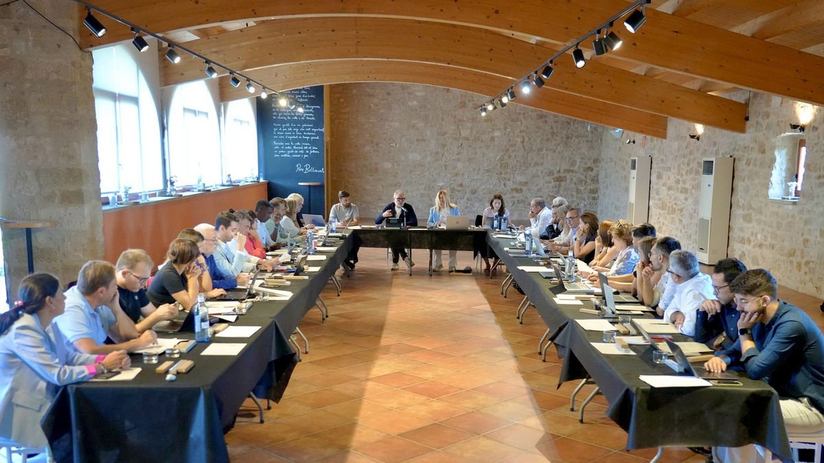 El ejecutivo municipal se reunió ayer en Juneda. - AJUNTAMENT DE LLEIDA