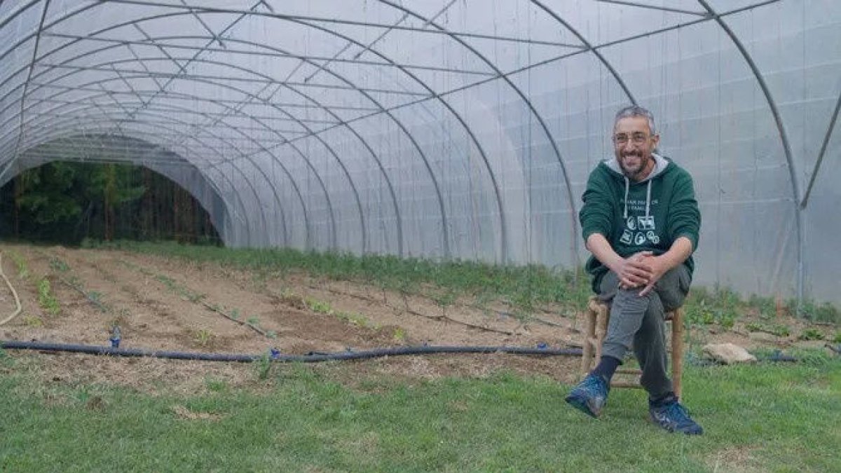 Joan Campos es horticultor ecológico, pero no fue lo que estudió. - 3CAT