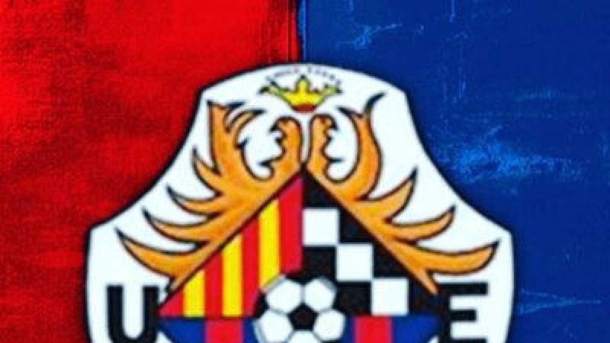 La plantilla de la UE Tàrrega de esta temporada 2024-25 en la que tiene como objetivo recuperar la categoría perdida. - FRANCESC GASULL