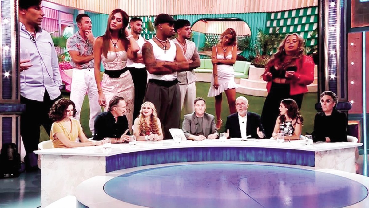Imagen del programa de Carlos Latre Babylon Show.