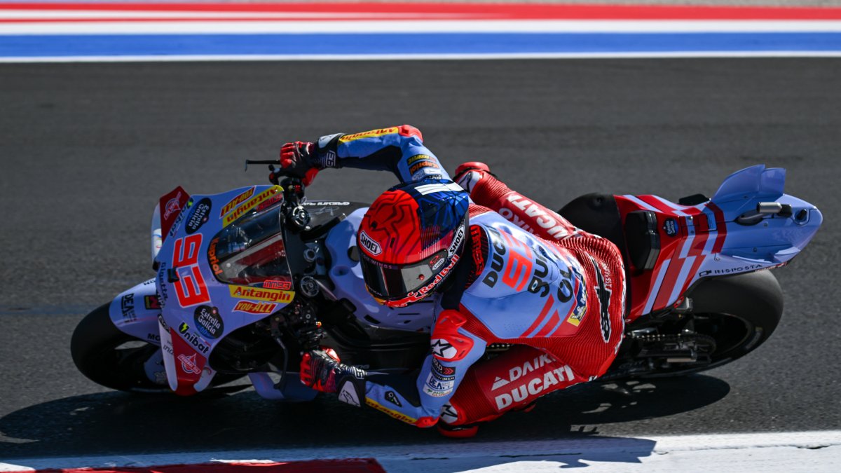 Marc Márquez amb la seua Ducati a Misano.