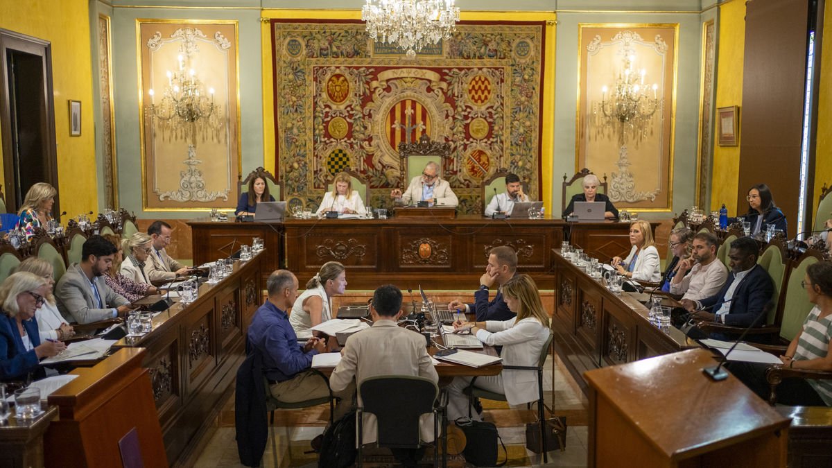 Imagen de archivo de un pleno ordinario en el ayuntamiento de Lleida. - PAU PASCUAL