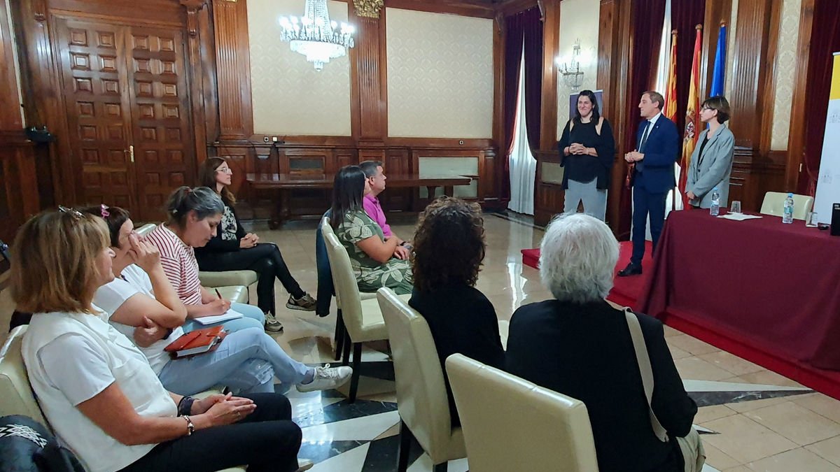 El proyecto se presentó ayer en una jornada en la subdelegación del Gobierno central en Lleida. - PAERIA