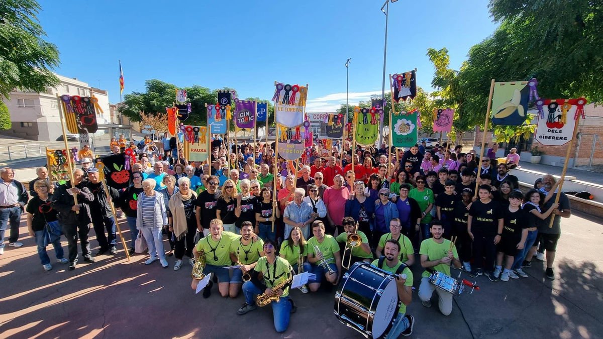 La celebració de la Festa de la Poma va ser multitudinària el 2023. - A.C.