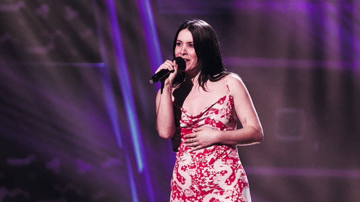 Tras unos segundos de duda, Rocío escogió a Luis Fonsi, el primero que confió en su voz dándose la vuelta.