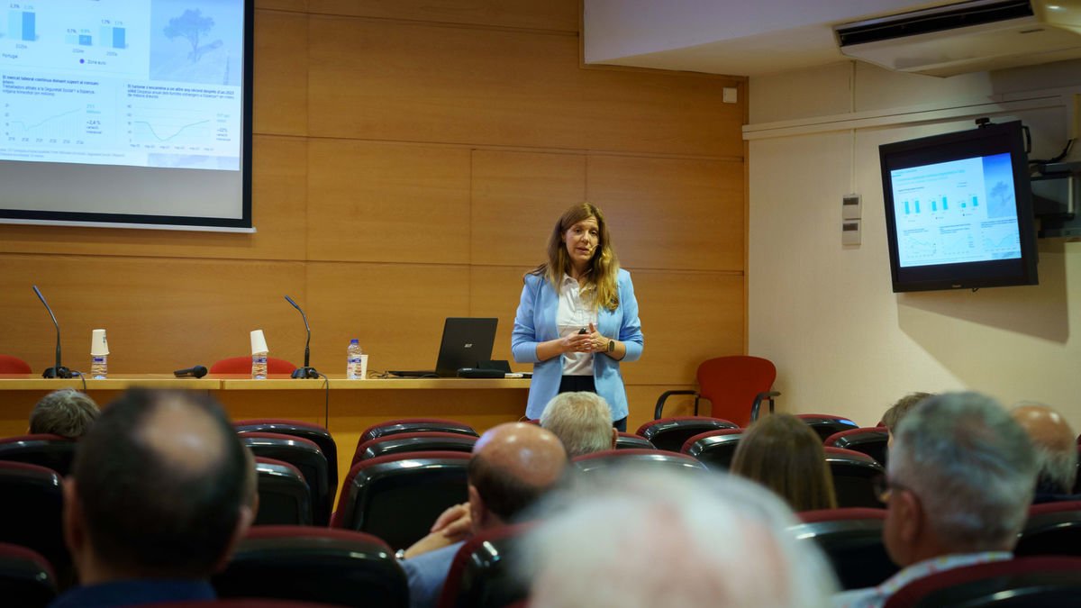 Un momento del encuentro con accionistas celebrado en Lleida. - CAIXABANK