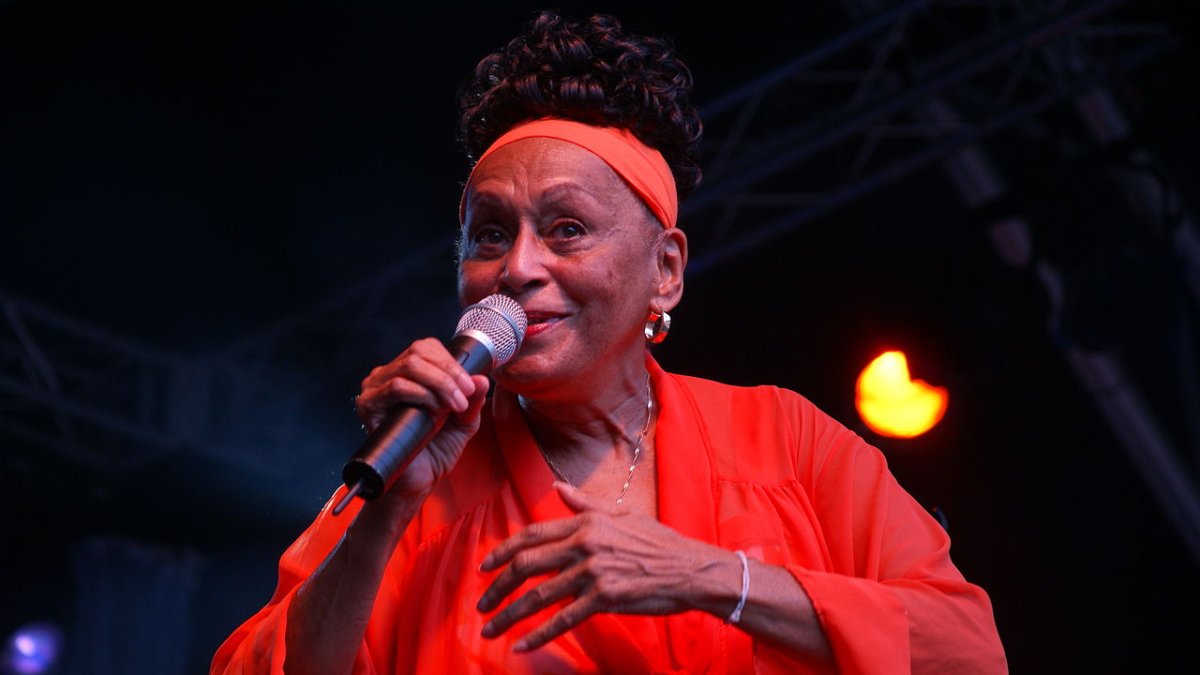 Imatge de 2009 de la cantant cubana Omara Portuondo.