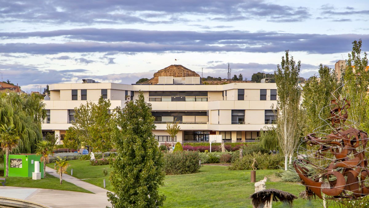 La residencia muncipal de Almacelles abrió sus instalaciones en 2015. - JORDI ECHEVARRIA